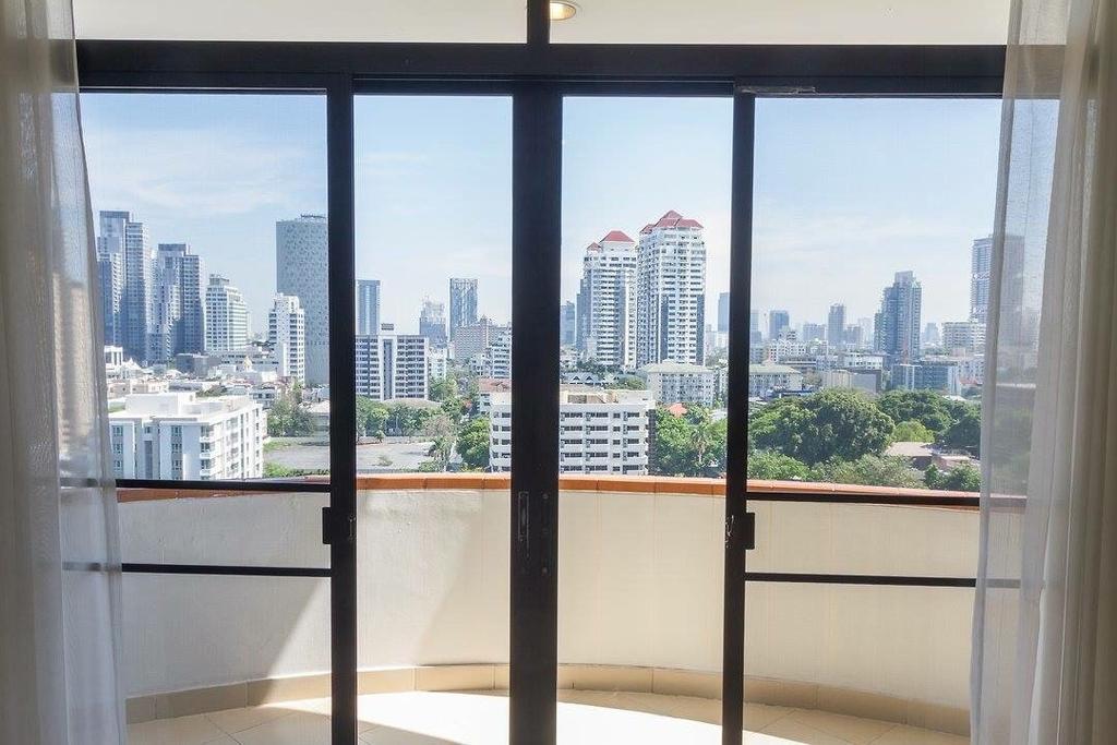 Antique Palace Apartment Bangkok Eksteriør billede